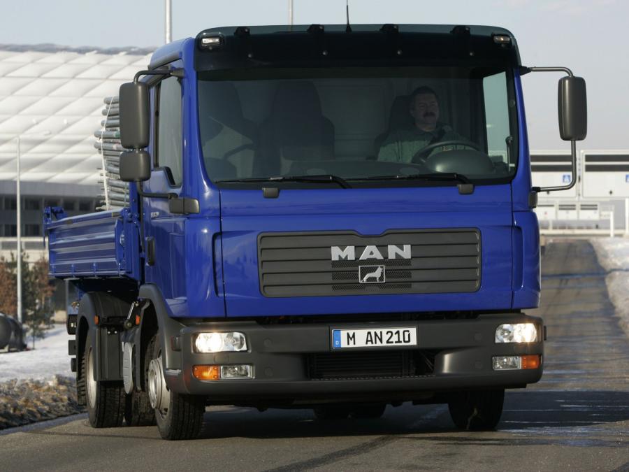  MAN TGL 8.210 2005 года  (фото 4 из 10)